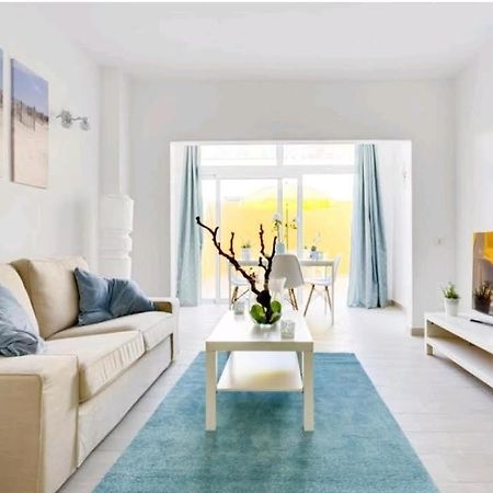 Ziocarlo/Tenerife/Los Cristianos Los Cristianos  Bagian luar foto