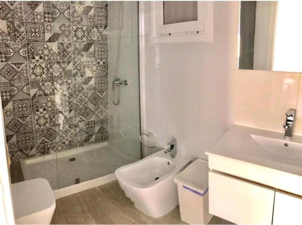 Ziocarlo/Tenerife/Los Cristianos Los Cristianos  Bagian luar foto